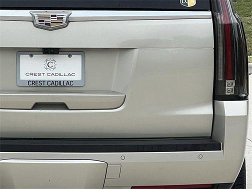 2017 Cadillac Escalade Luxury