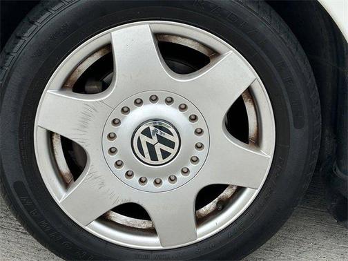 2000 Volkswagen New Beetle GLX