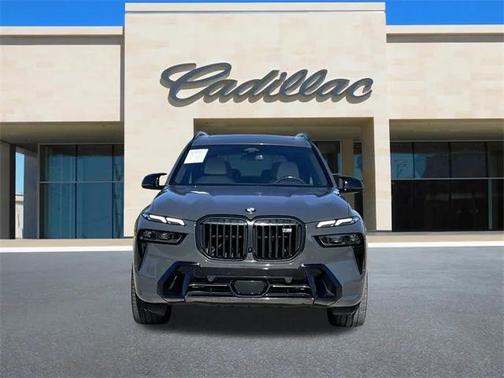 2023 BMW X7 M60i
