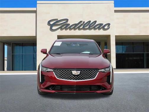 2023 Cadillac CT4 Luxury