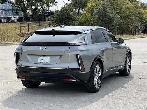 2024 Cadillac LYRIQ Tech