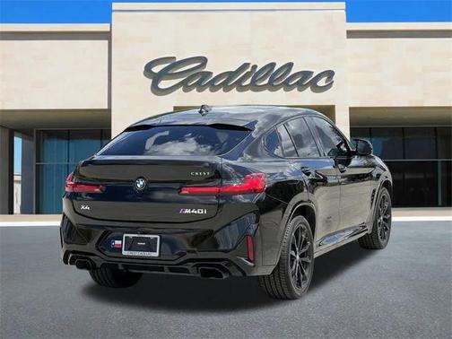 2023 BMW X4 M40i