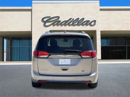 2018 Chrysler Pacifica Hybrid Limited