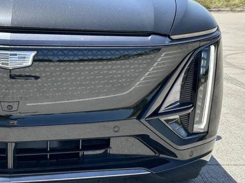 2025 Cadillac LYRIQ Sport