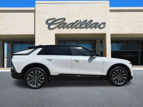 2025 Cadillac LYRIQ Sport