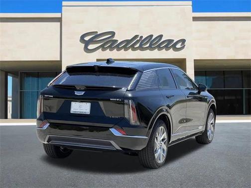 2025 Cadillac OPTIQ Luxury 1