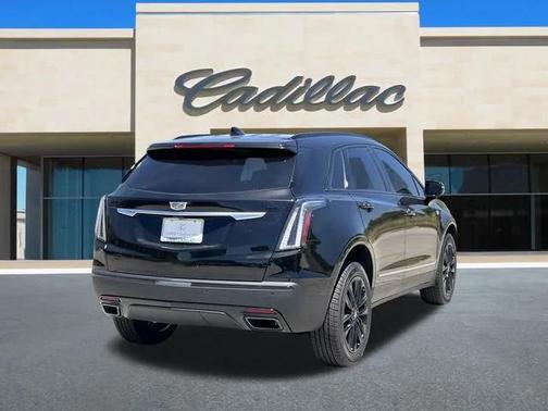 2025 Cadillac XT5 Sport