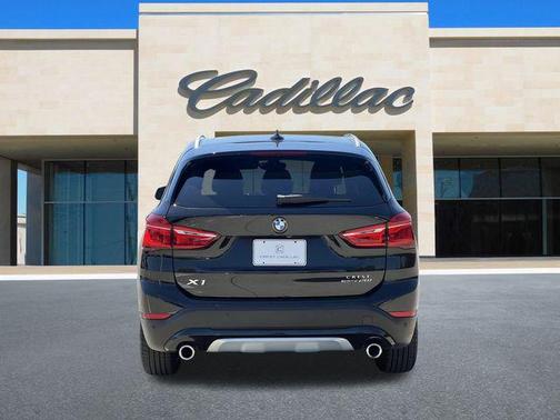 2022 BMW X1 sDrive28i