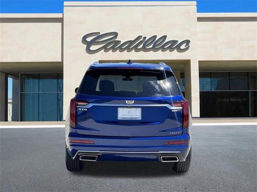 2025 Cadillac XT6 Luxury FWD