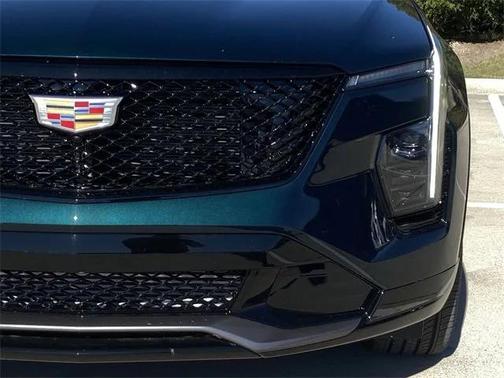 2025 Cadillac XT4 Sport