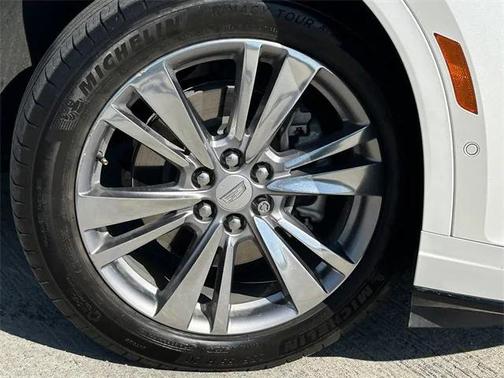 2023 Cadillac XT6 Premium Luxury AWD