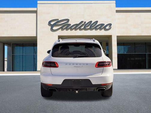 2018 Porsche Macan NA