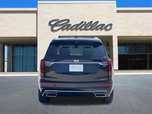 2025 Cadillac XT6 Premium Luxury FWD