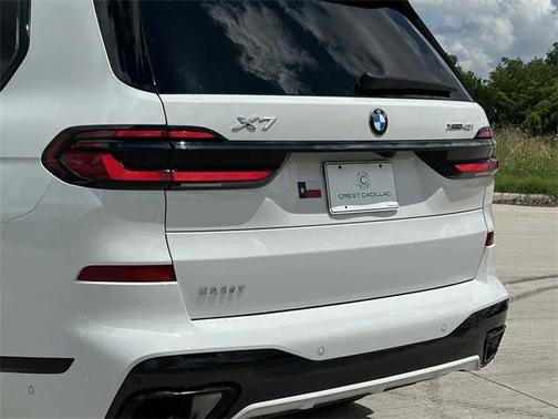 2024 BMW X7 xDrive40i