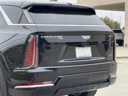 2025 Cadillac Escalade Luxury