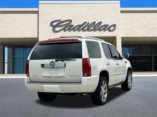 2014 Cadillac Escalade Luxury