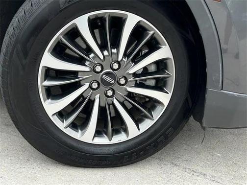2020 Lincoln Nautilus Standard