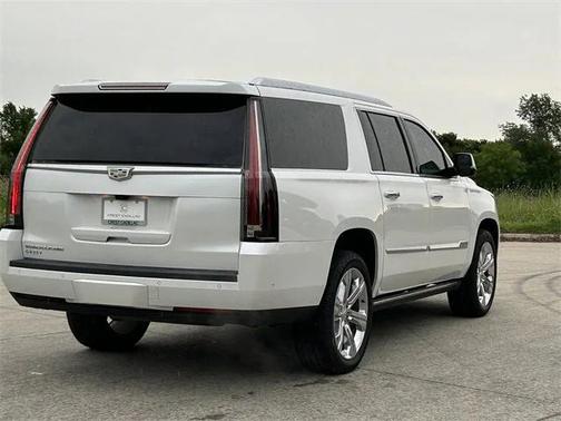 2017 Cadillac Escalade ESV Premium Luxury