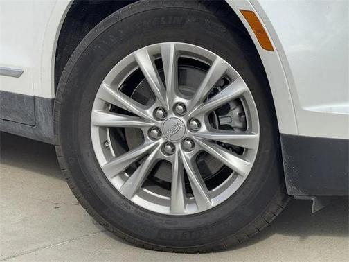 2025 Cadillac XT5 Luxury