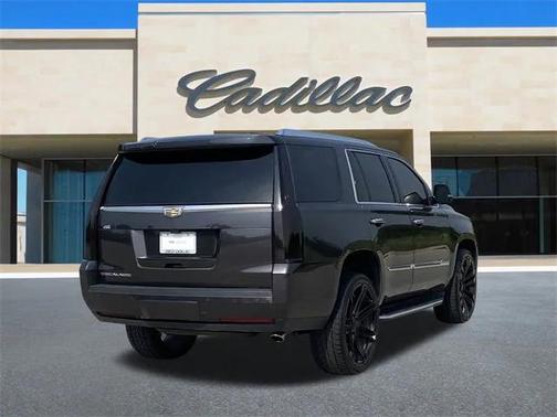 2017 Cadillac Escalade Luxury