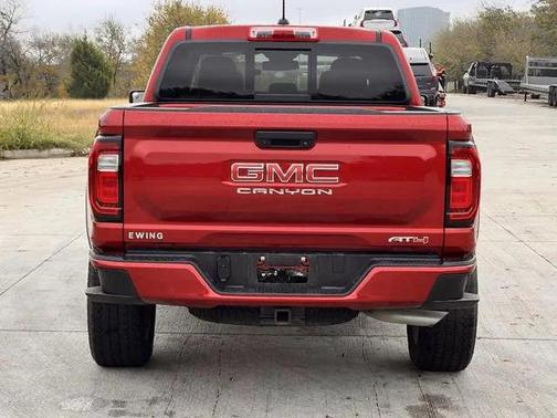 2024 GMC Canyon AT4