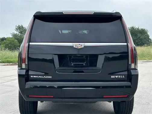 2018 Cadillac Escalade Premium Luxury