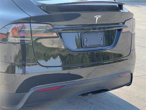 2023 Tesla Model X Plaid Tri Motor All-Wheel Drive