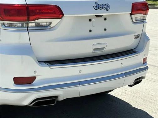 2017 Jeep Grand Cherokee Summit