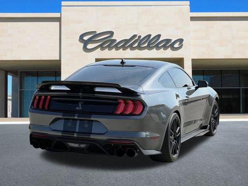 2020 Ford Shelby GT500 Base