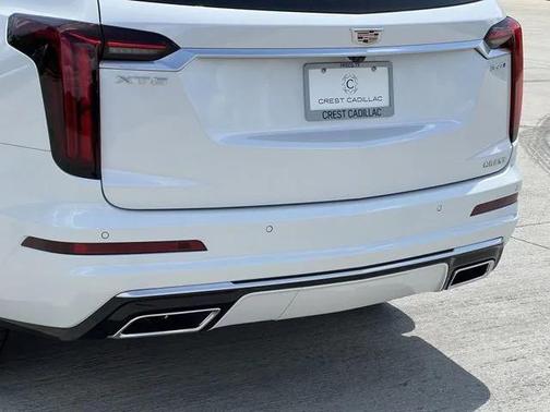 2025 Cadillac XT6 Luxury FWD