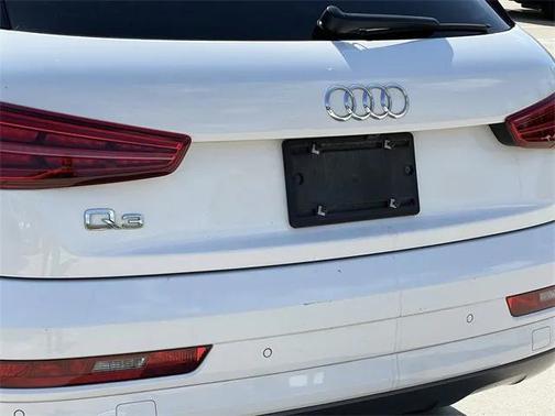 2017 Audi Q3 2.0T Premium