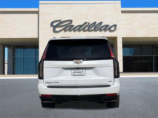 2023 Cadillac Escalade Sport