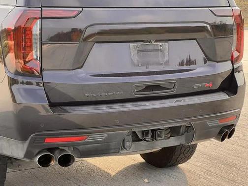 2022 GMC Yukon 4WD AT4