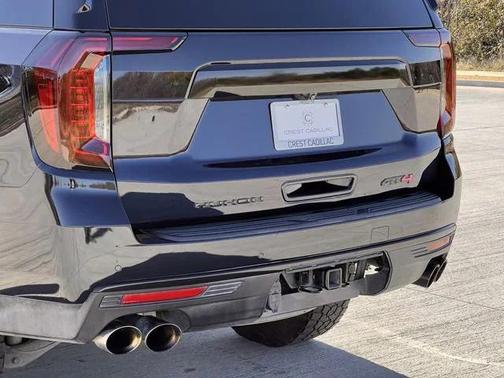 2022 GMC Yukon 4WD AT4