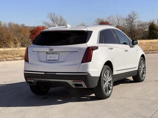 2025 Cadillac XT5 Premium Luxury