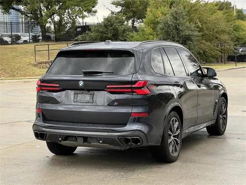 2025 BMW X5 M60i
