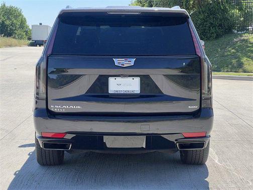 2022 Cadillac Escalade Sport