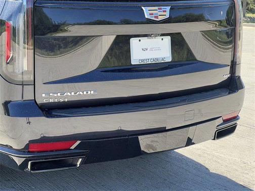 2022 Cadillac Escalade Sport