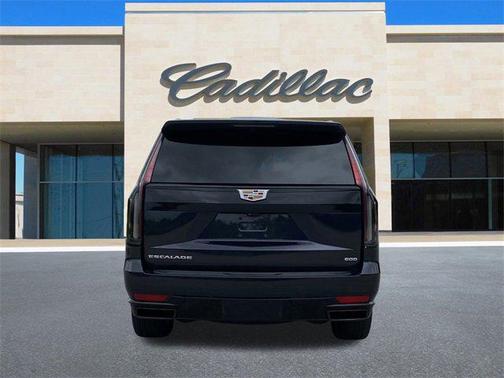 2022 Cadillac Escalade Sport