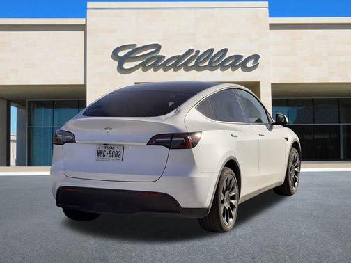 2025 Tesla Model Y Long Range Dual Motor Rear-Wheel Drive