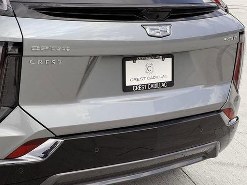 Argent Silver Metallic 2026 Cadillac OPTIQ Sport