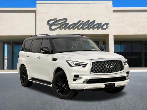 2021 INFINITI QX80 Luxe