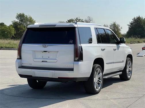 2020 Cadillac Escalade Luxury