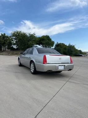 2008 Cadillac DTS Base