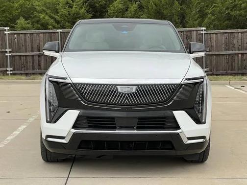 2025 Cadillac Escalade IQ Luxury 1
