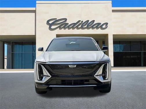 2025 Cadillac LYRIQ Luxury 1