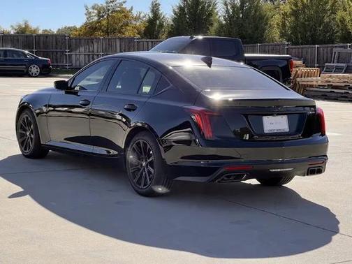 2022 Cadillac CT5 Luxury