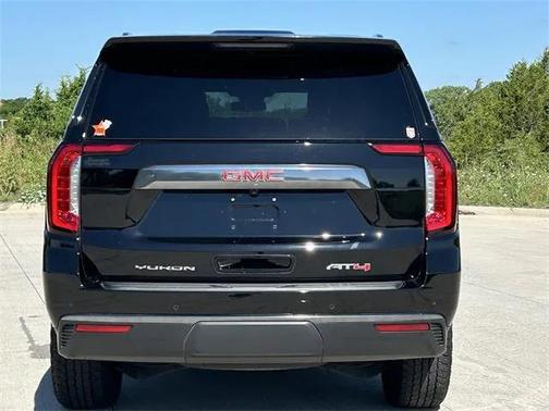 2024 GMC Yukon 4WD AT4