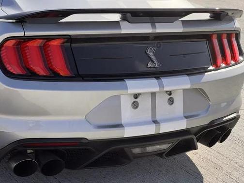 2020 Ford Shelby GT500 Base