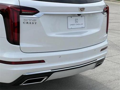 2025 Cadillac XT6 Premium Luxury FWD